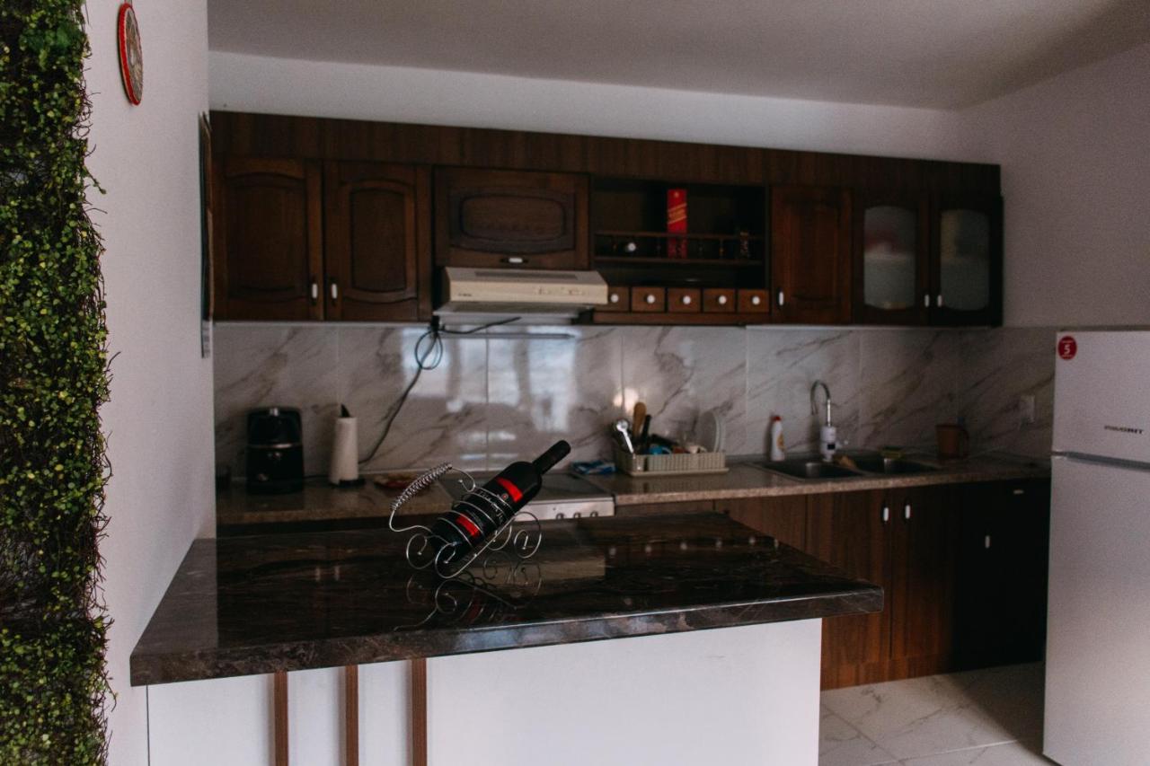 Wel Apartment ゲヴゲリヤ エクステリア 写真